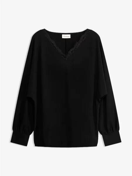 Tunika T-shirtowa z nietoperzowymi rękawami z czarna
