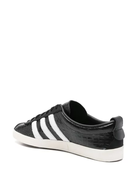 T-shirt w paski Adidas z wysoką talią do biegania w kwiatki zielony