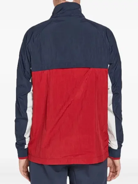 Tricou grafic Nike cu imagine alergare din fleece negru