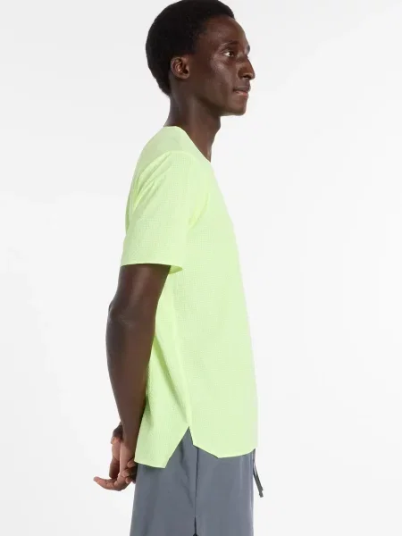 Спортивна футболка New Balance зелена