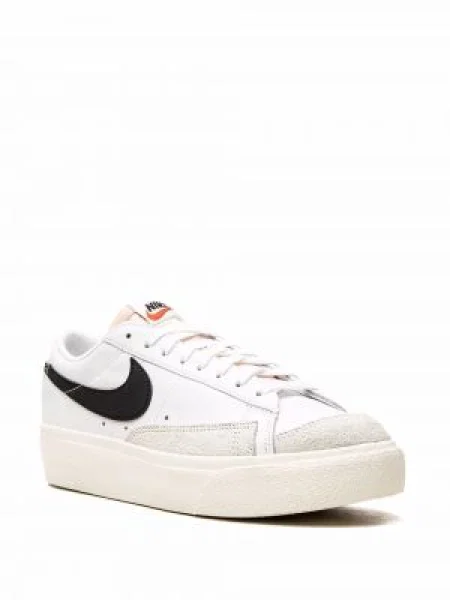 Švarkas Nike su platforma balta
