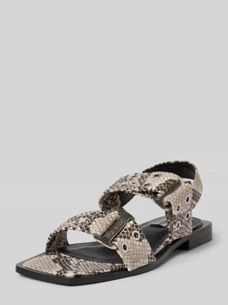 Sandały skórzane z ozdobnymi nitami model ‘MYRRINE’ Steve Madden czarne