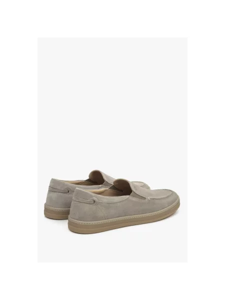 Велюровые мокасины Estro без шнуровки серые