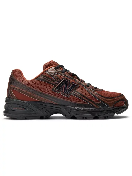 Tenisky New Balance Relic Brown/ Pumpernickel EUR 42 hnědé