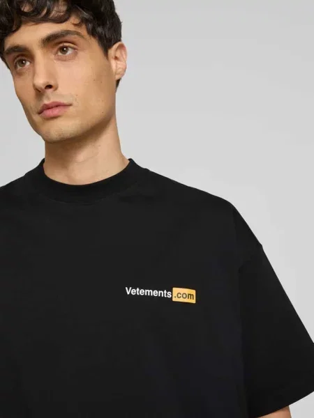 T-shirt ze stójką Vetements czarna
