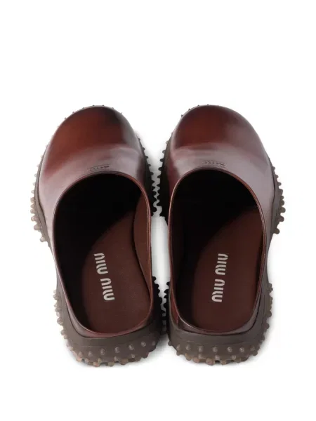 Papuci tip mules Miu Miu din piele maro