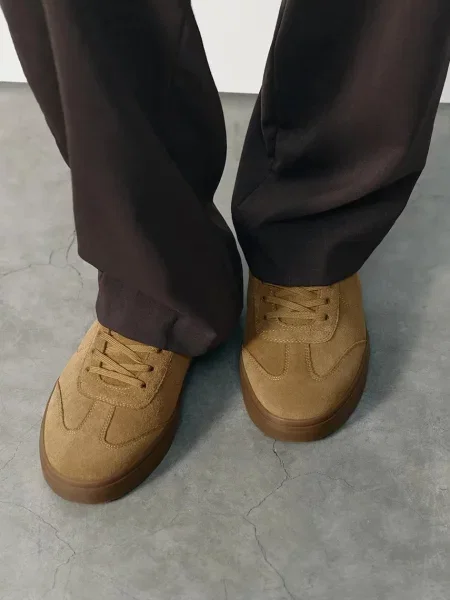 Vagabond Shoemakers CODY маратонки дамски от велур бежово