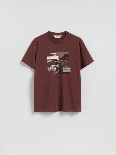 Reserved Tricou regular cu imprimeu maro