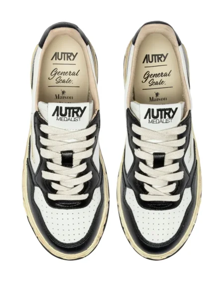 Sneakerși Autry alb