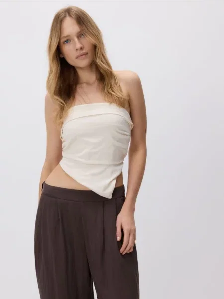 Reserved Асиметричний топ з нюдовий 