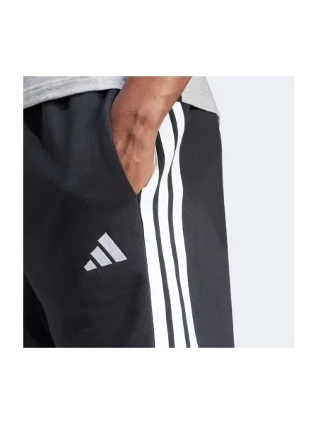 Šortky Adidas čierna
