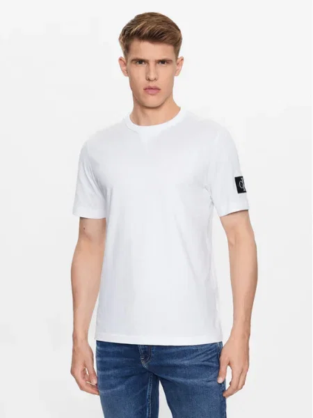 Тениска Calvin Klein Jeans синьо с изчистен дизайн бежово