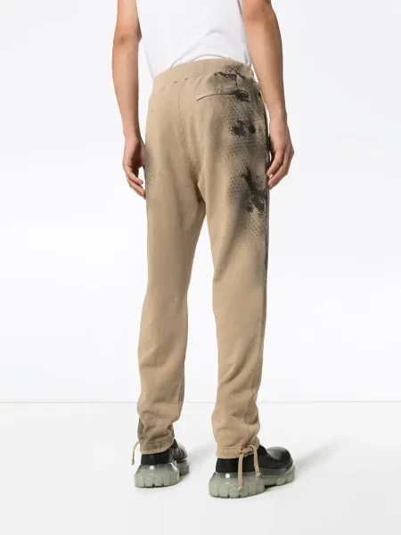 Pantaloni 1017 Alyx 9sm cu imprimeu abstract maro