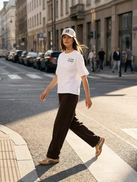 Вільні спортивні штани коричневий