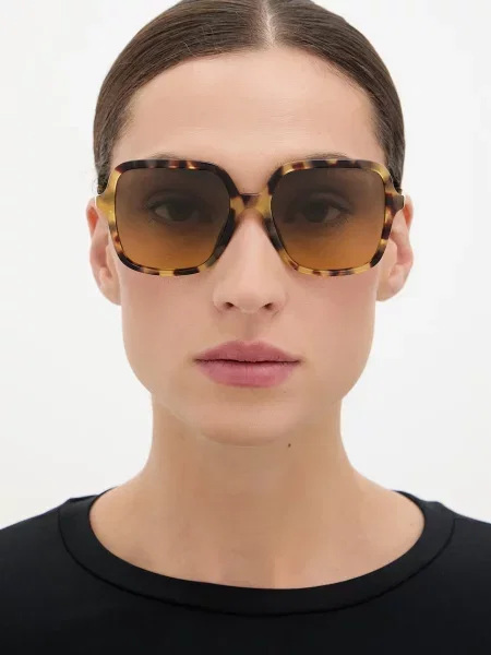 Солнцезащитные очки Dolce & Gabbana