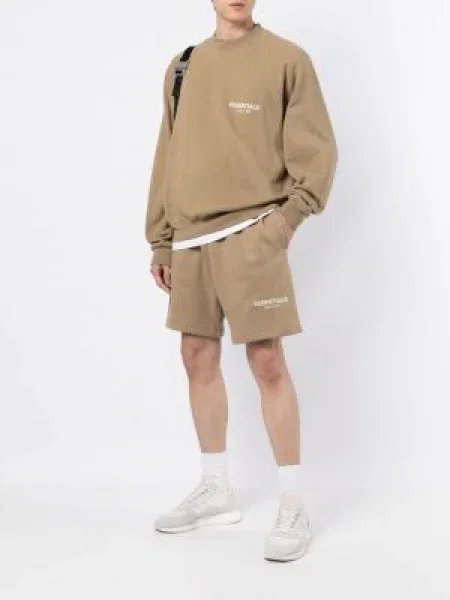 Φούτερ Fear Of God Essentials με σχέδιο με στρογγυλή λαιμόκοψη καφέ