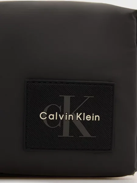Косметичка Calvin Klein чорна