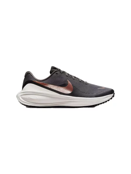 NIKE Futócipők Revolution 8 barna / sár színek fekete