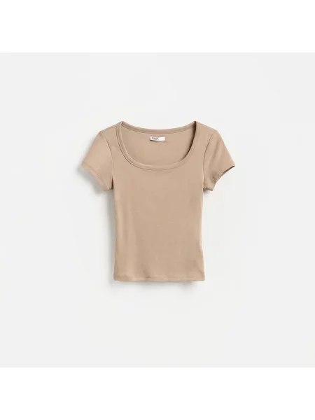 Reserved Tričko slim fit s modalem kávová
