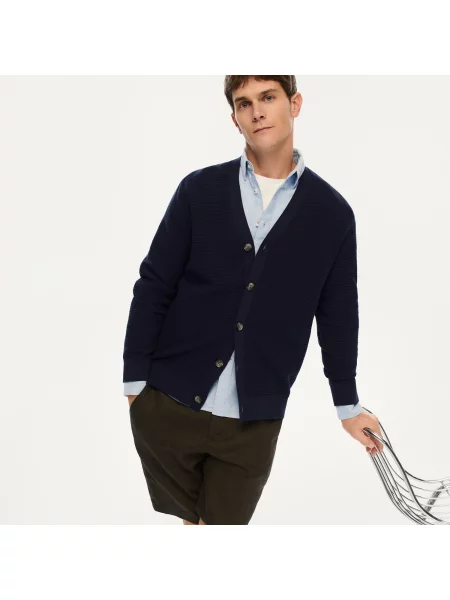 Reserved Regular rövidnadrág lenből sötétzöld