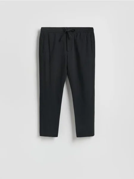 Reserved Pantaloni jogger negru