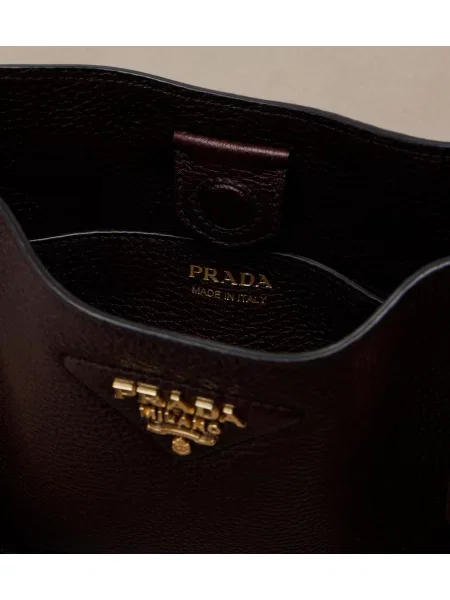 Geantă Prada din piele maro