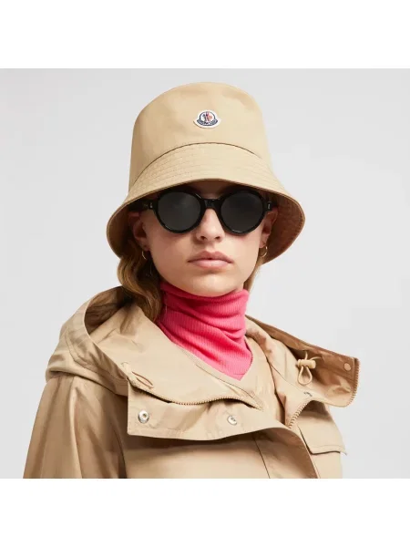 Kapelusz Moncler z logo brązowy