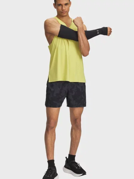 Камуфляжные короткие спортивные шорты Under Armour черные