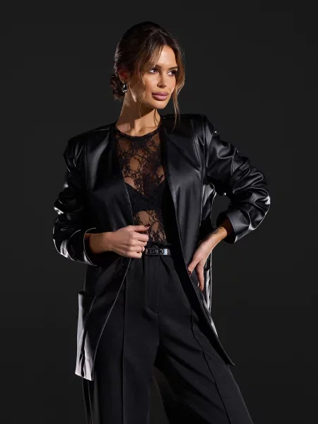 Піджак ISSA Plus екошкіра чорний