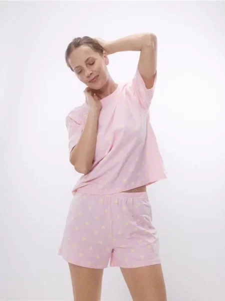 Reserved Pijama din cu inimioare roz-pastel roz