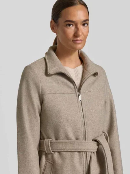 Płaszcz o kroju regular fit z paskiem w talii Vero Moda