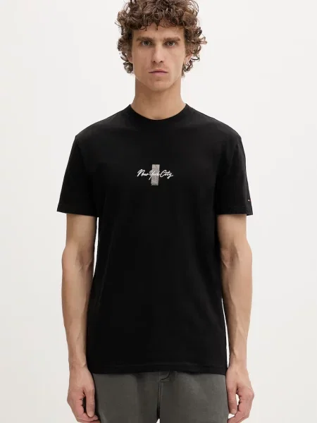 T-shirt o kroju regular fit z czystej bawełny model ‘SIGN BLOCK’ Tommy Jeans czarna