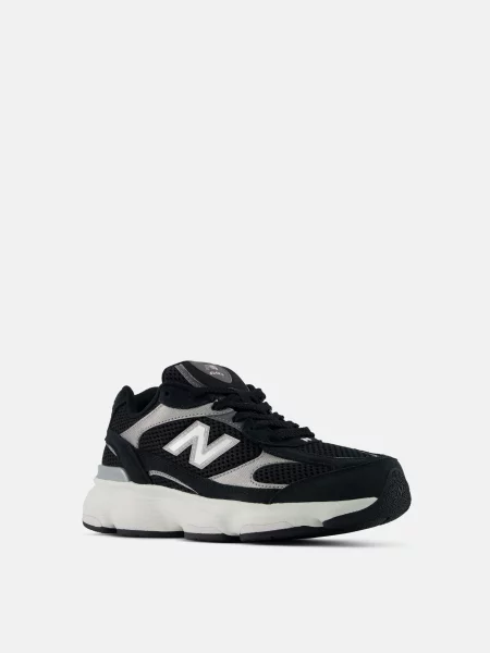 Кожаные повседневные кроссовки New Balance черные