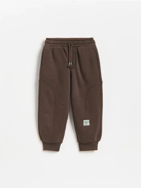 Reserved Pantaloni jogger cu conținut ridicat de maro-închis maro