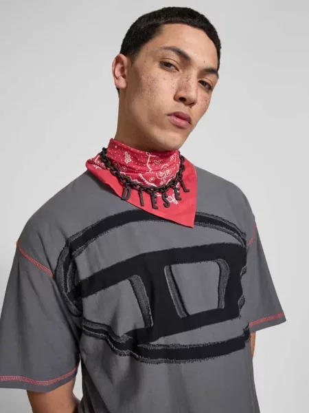 T-shirt z detalem z logo Diesel