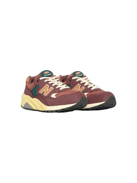 Pantofi New Balance maro
