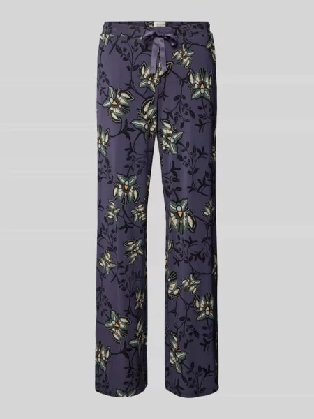 Spodnie od piżamy o kroju relaxed fit z kwiatowym nadrukiem na całej powierzchni model ‘Relax’ Schiesser