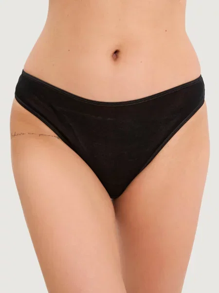 Женские однотонные трусики слип чорні
