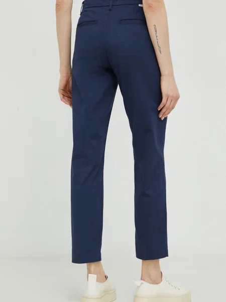 Chino nadrág Levi's® sötétkék
