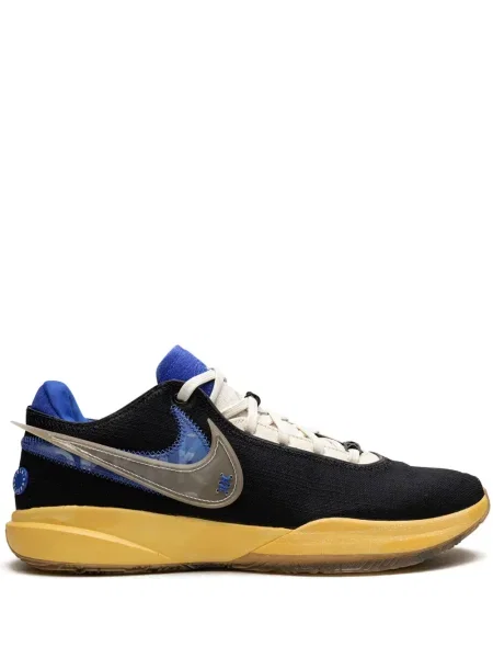 Sneakerși Nike LeBron negru