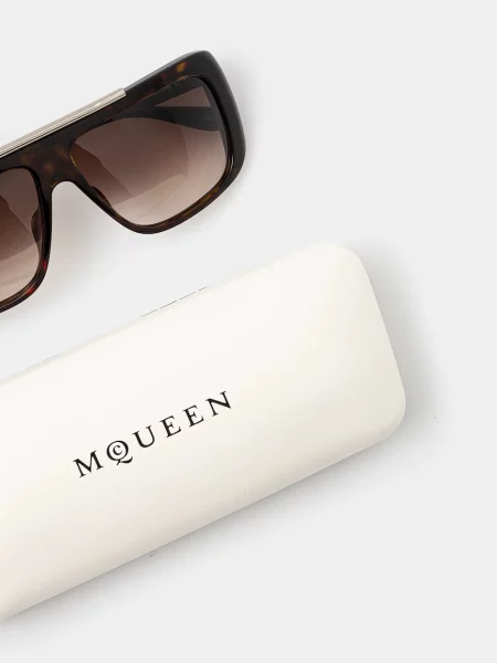 Alexander McQueen napszemüveg narancsszínű
