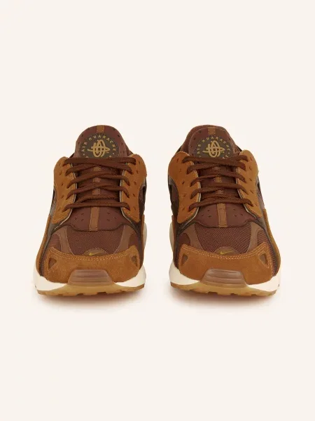 Sneakersy Nike Air Huarache zamszowe brązowe