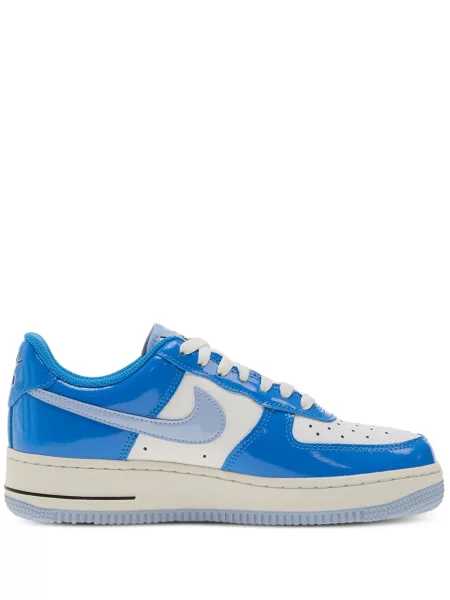 Semišové tenisky Nike Wildhorse s autogramem s vysokým pasem černé