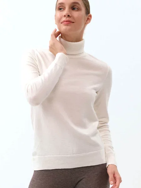 Теплый женский гольф с шерстью мериноса біла