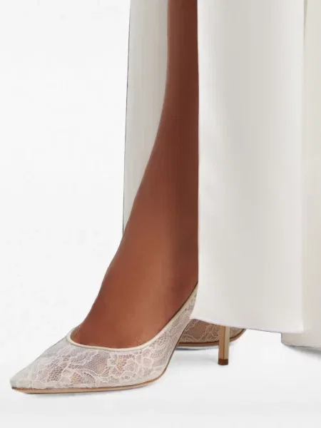 Pantofi cu toc Jimmy Choo din dantelă alb