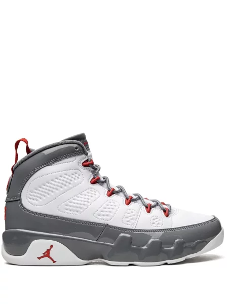 Sneakerși Jordan alb