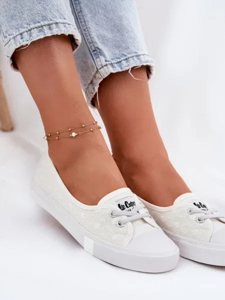 Кецове Lee Cooper бродирани бяло