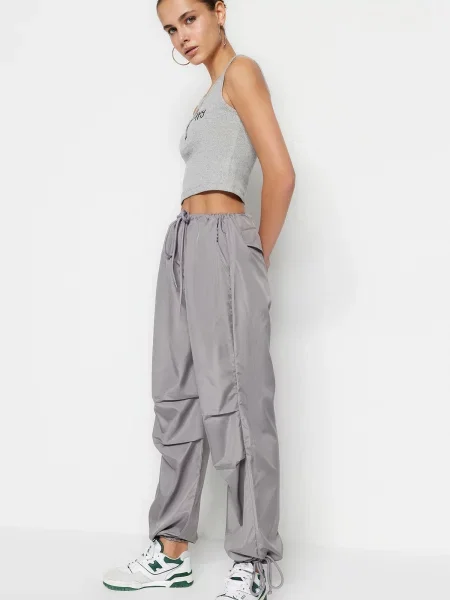 Pantaloni Trendyol cu talie înaltă țesuți gri
