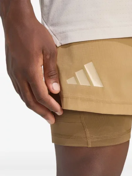Haftowane szorty Adidas w paski sznurowane brązowe