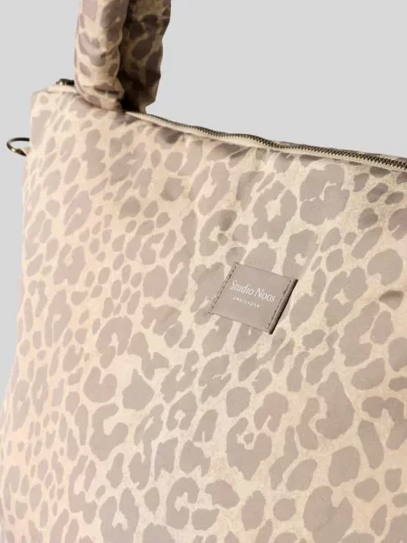 Torebka we wzór na całej powierzchni model Puffy Diaper Bag' Studio Noos beżowa